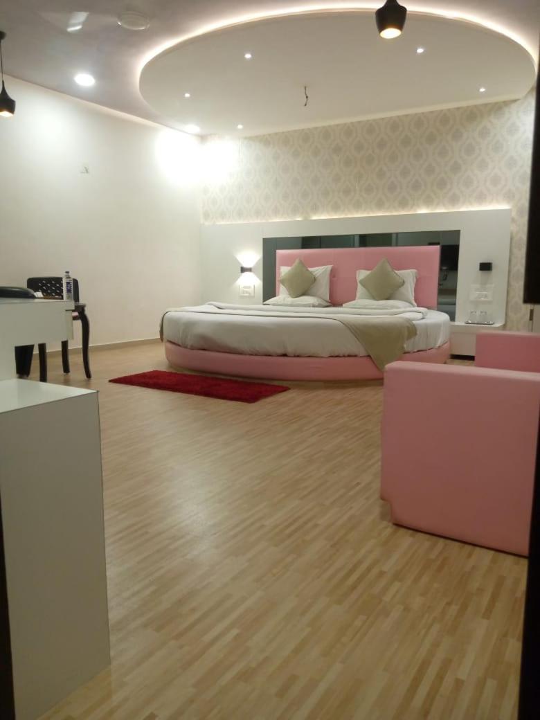 Hotel Shivalik - Mehsana Mahesana Екстер'єр фото