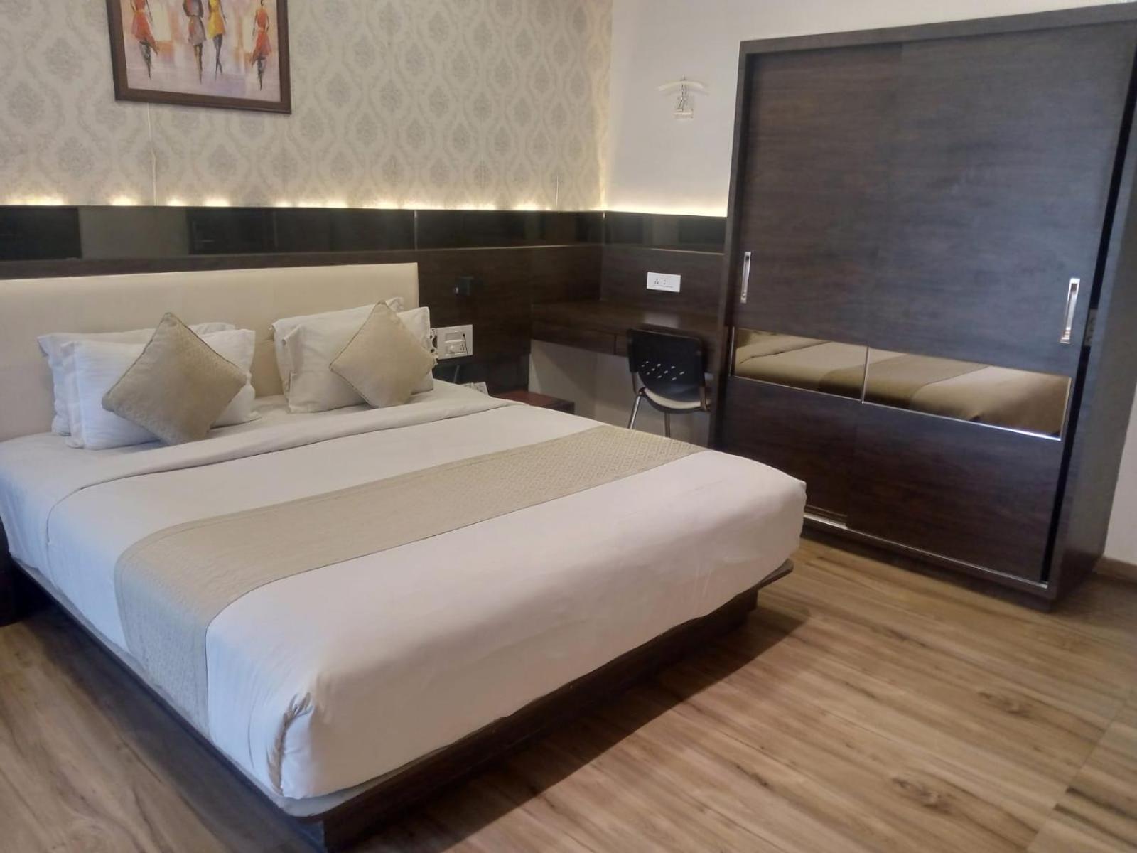 Hotel Shivalik - Mehsana Mahesana Екстер'єр фото