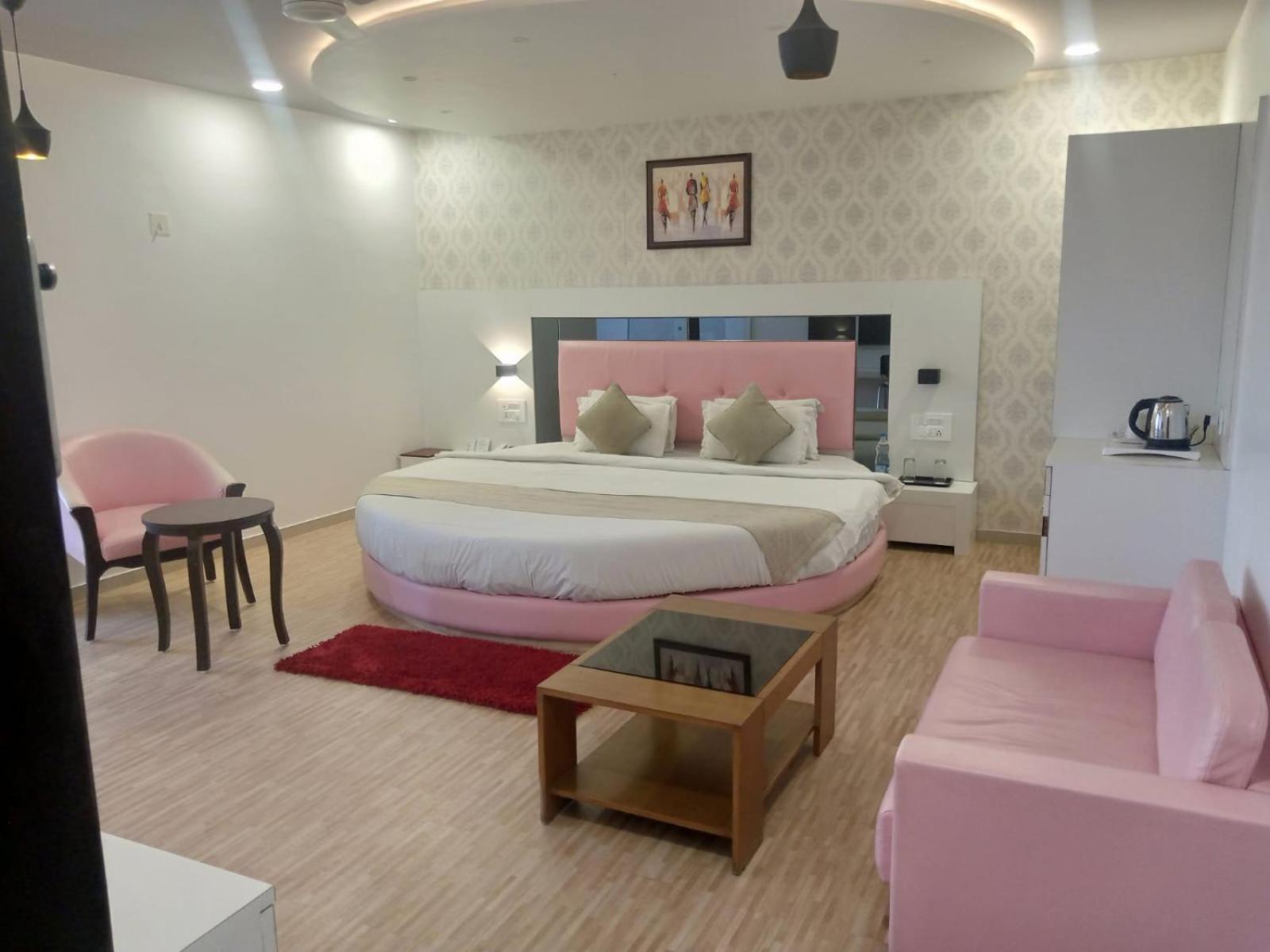 Hotel Shivalik - Mehsana Mahesana Екстер'єр фото