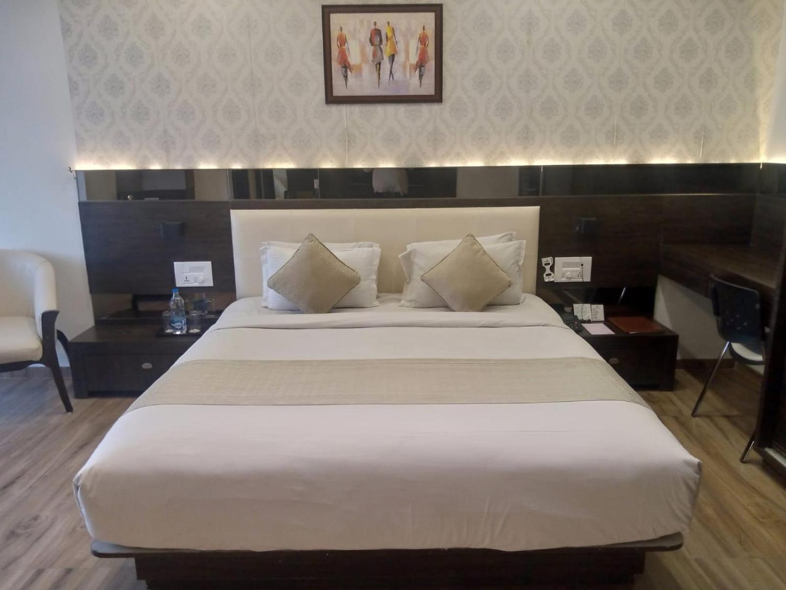 Hotel Shivalik - Mehsana Mahesana Екстер'єр фото