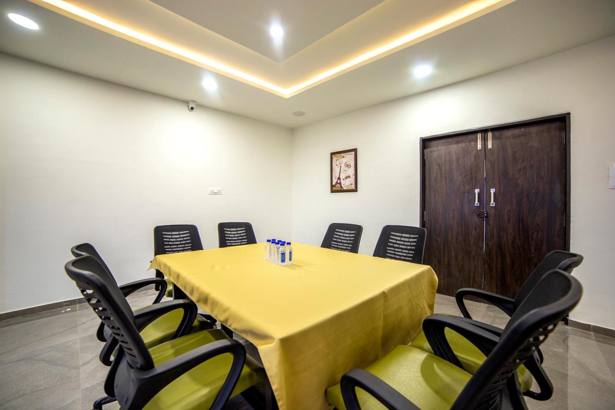Hotel Shivalik - Mehsana Mahesana Екстер'єр фото