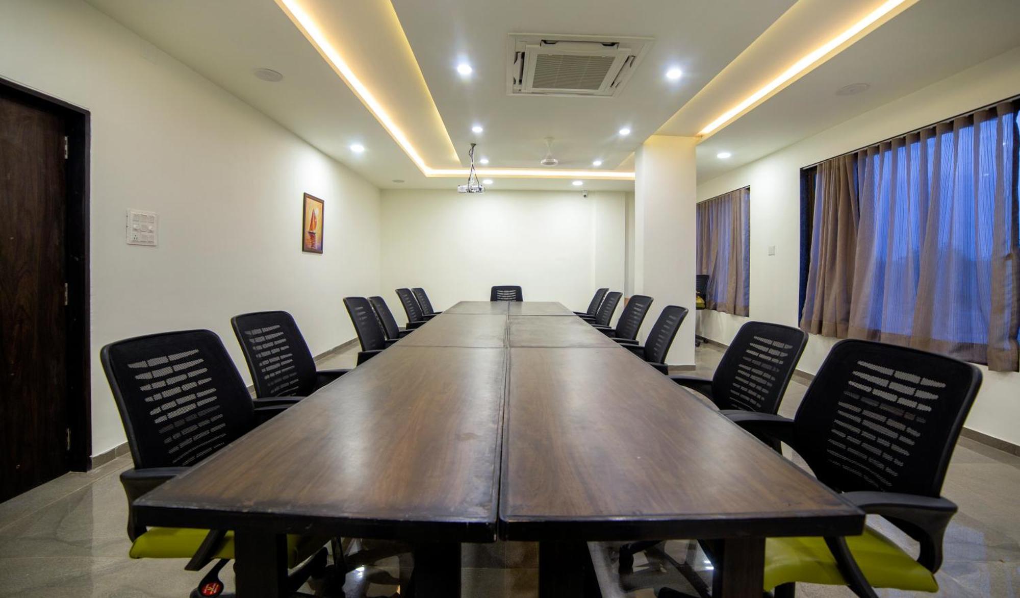 Hotel Shivalik - Mehsana Mahesana Екстер'єр фото