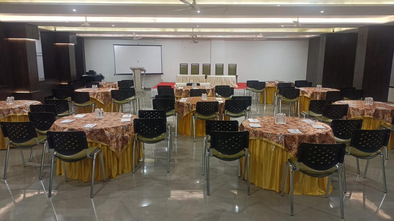 Hotel Shivalik - Mehsana Mahesana Екстер'єр фото
