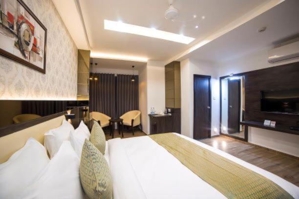 Hotel Shivalik - Mehsana Mahesana Екстер'єр фото