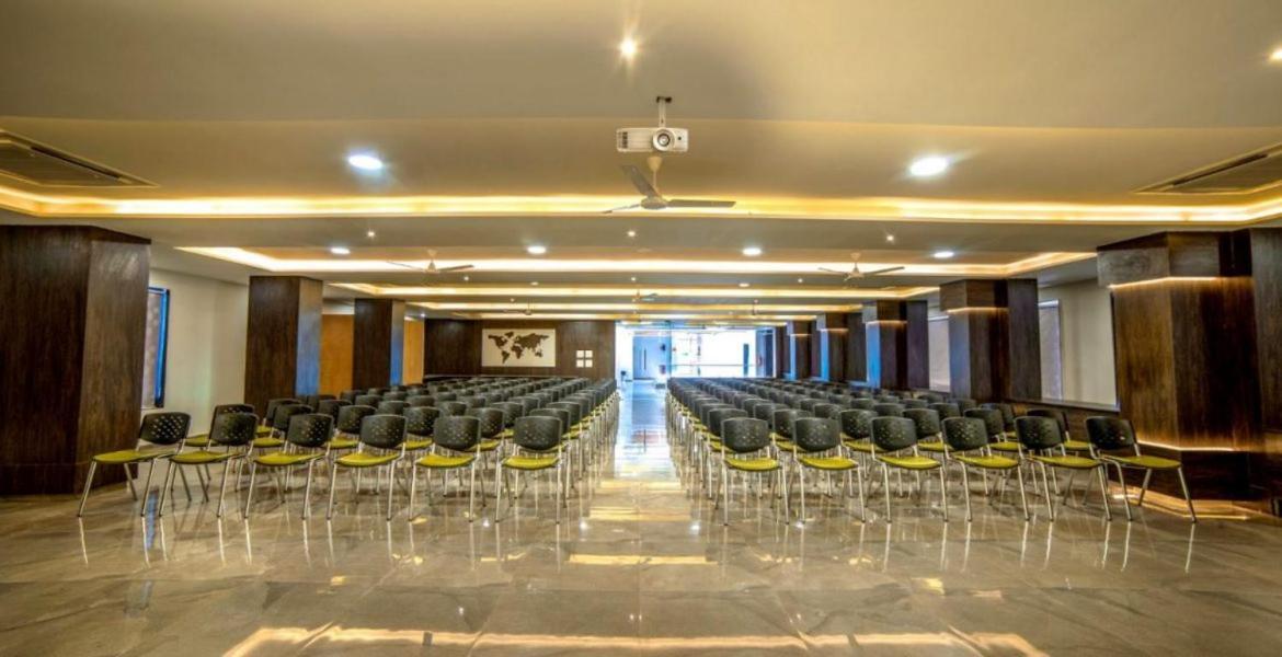 Hotel Shivalik - Mehsana Mahesana Екстер'єр фото