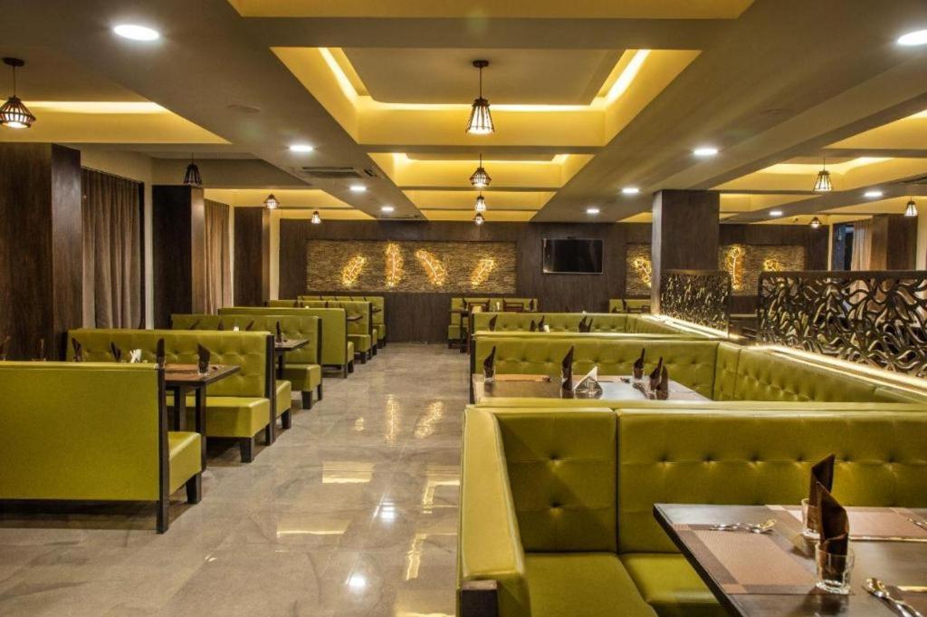 Hotel Shivalik - Mehsana Mahesana Екстер'єр фото