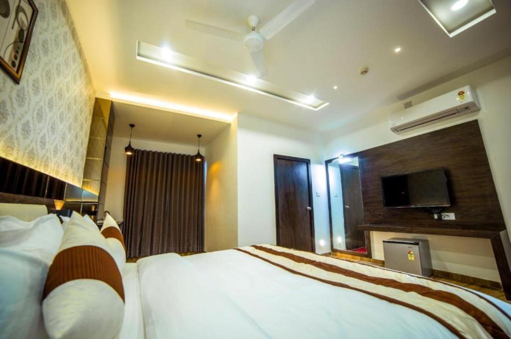 Hotel Shivalik - Mehsana Mahesana Екстер'єр фото